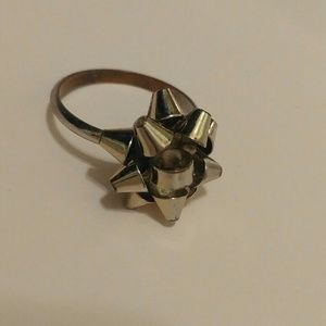 LC Lauren Conrad Holiday Bow Ring